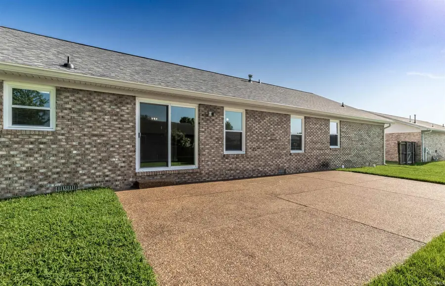 8833 Idaho Drive, Newburgh, IN 47630 - #2