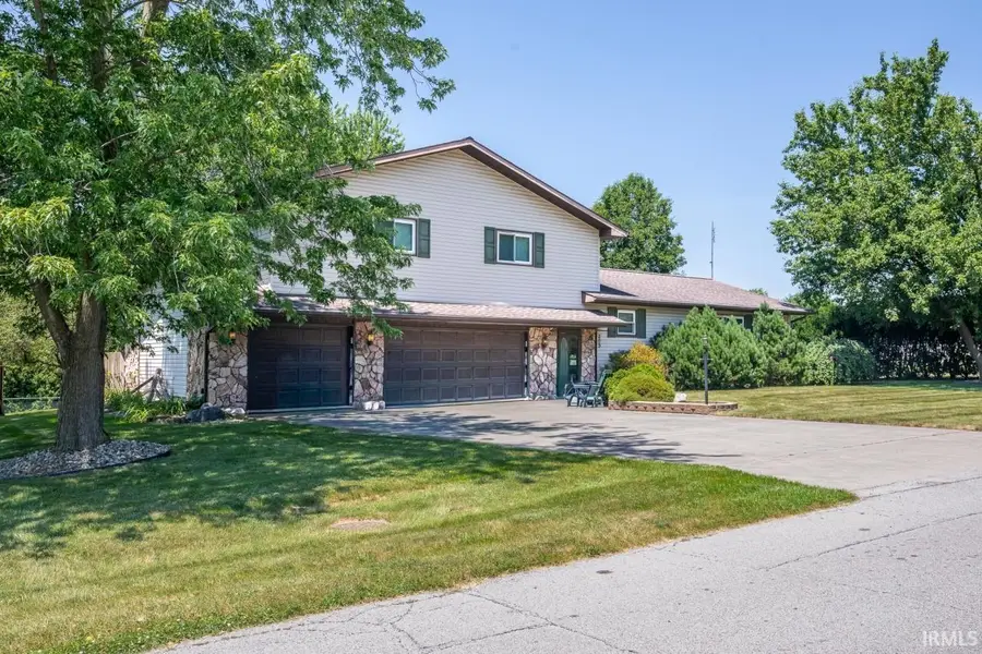 209 Highland Avenue, Ossian, IN 46777 - #2