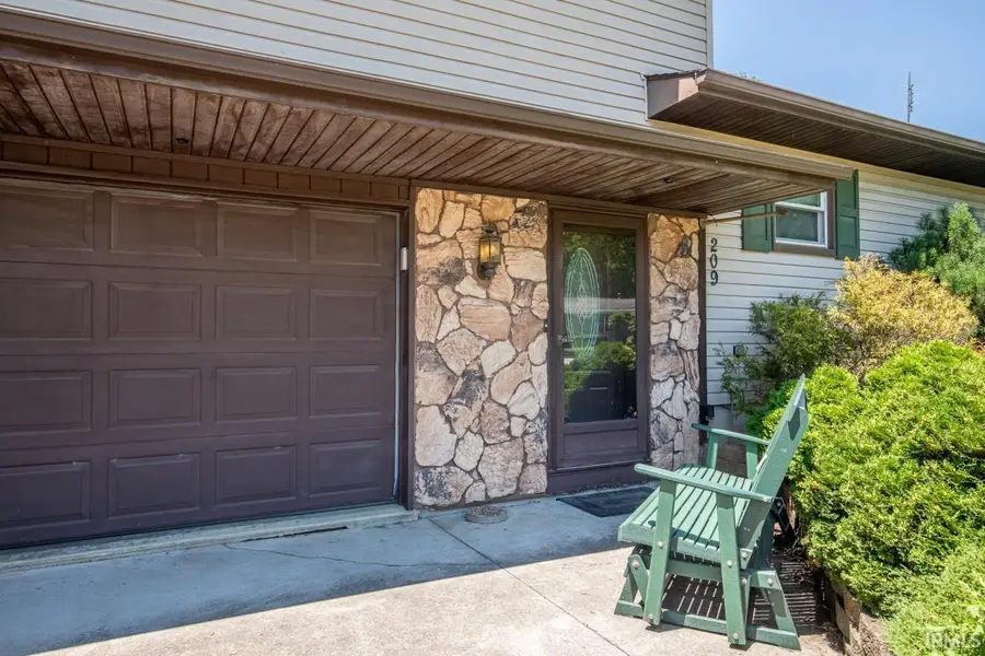 209 Highland Avenue, Ossian, IN 46777 - #3