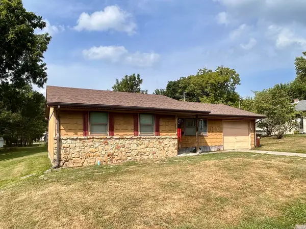 1009 W Walnut Street, Brownstown, IN 47220