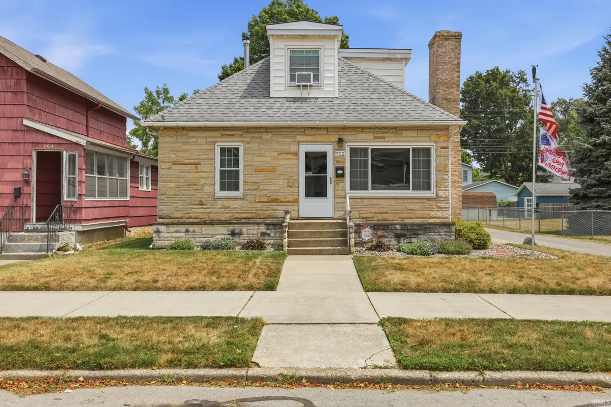 702 N Van Buren Street, Auburn, IN 46706 - #1