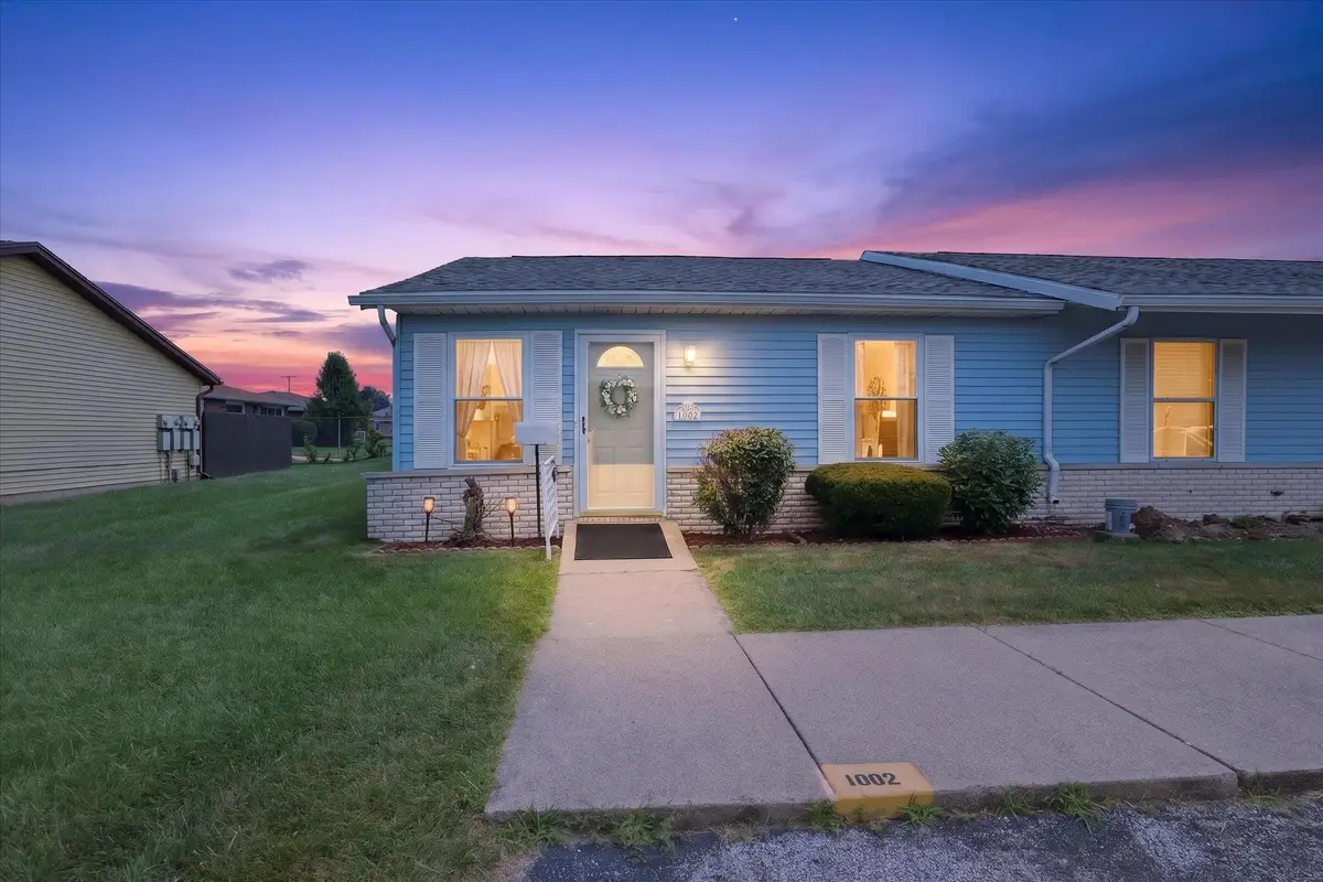 1002 Berkley Circle, Mishawaka, IN 46544 - #1