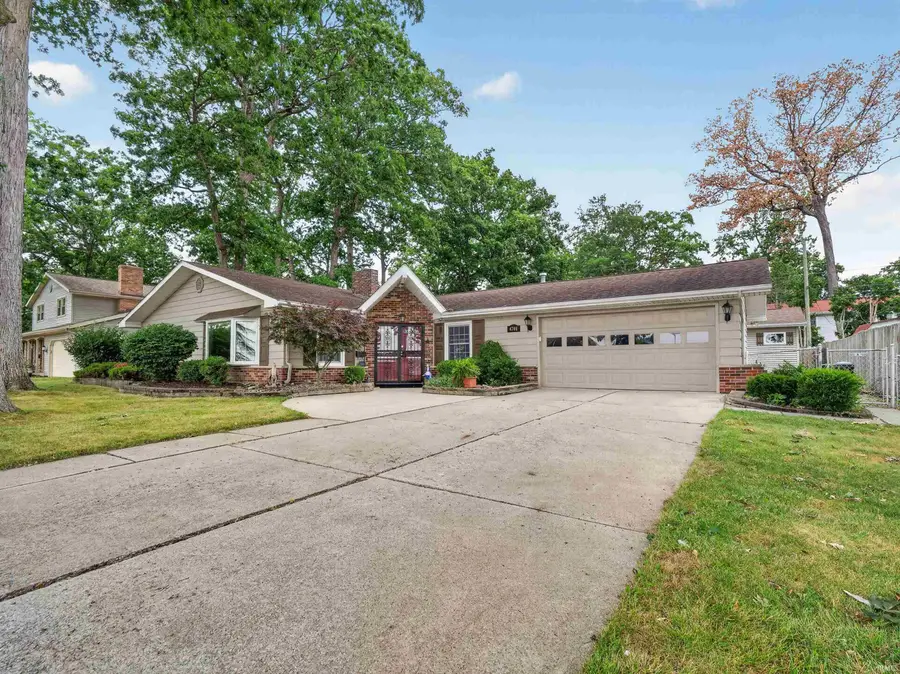 4701 Fairlawn Pass, Fort Wayne, IN 46815 - #3