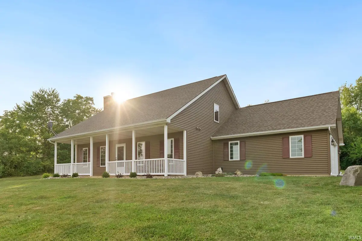 17723 Auburn Road, Huntertown, IN 46748 - #1