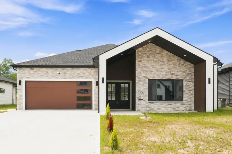 7208 Starks Boulevard, Fort Wayne, IN 46816 - #2
