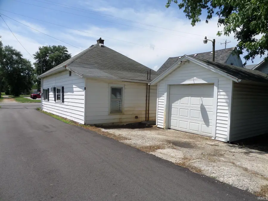 111 S Main Street, Sweetser, IN 46987 - #2