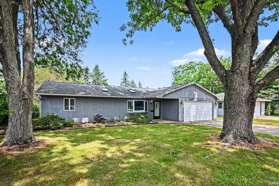 306 E Tulip Tree Drive, Warsaw, IN 46580 - #2