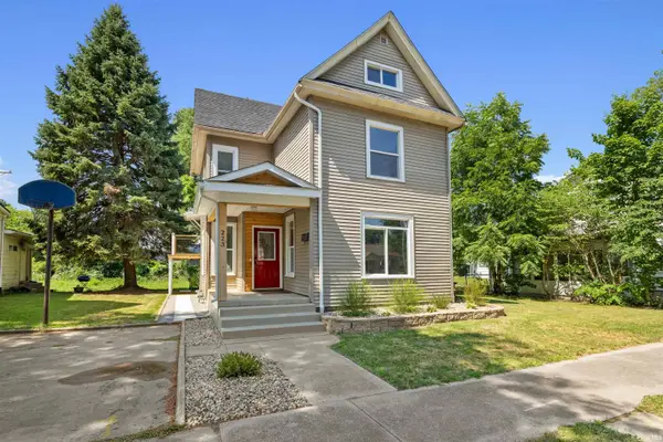 223 E William Street, Kendallville, IN 46755