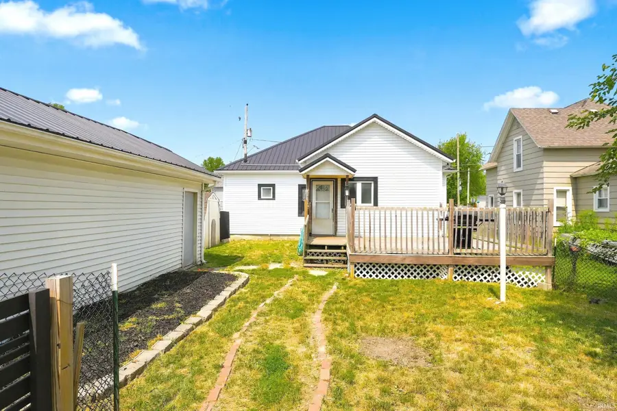 602 S Wayne Street, Hamilton, IN 46742 - #2