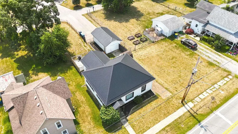 602 S Wayne Street, Hamilton, IN 46742 - #3
