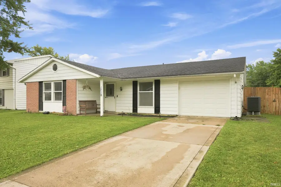 1718 E Macgregor Drive, New Haven, IN 46774 - #2