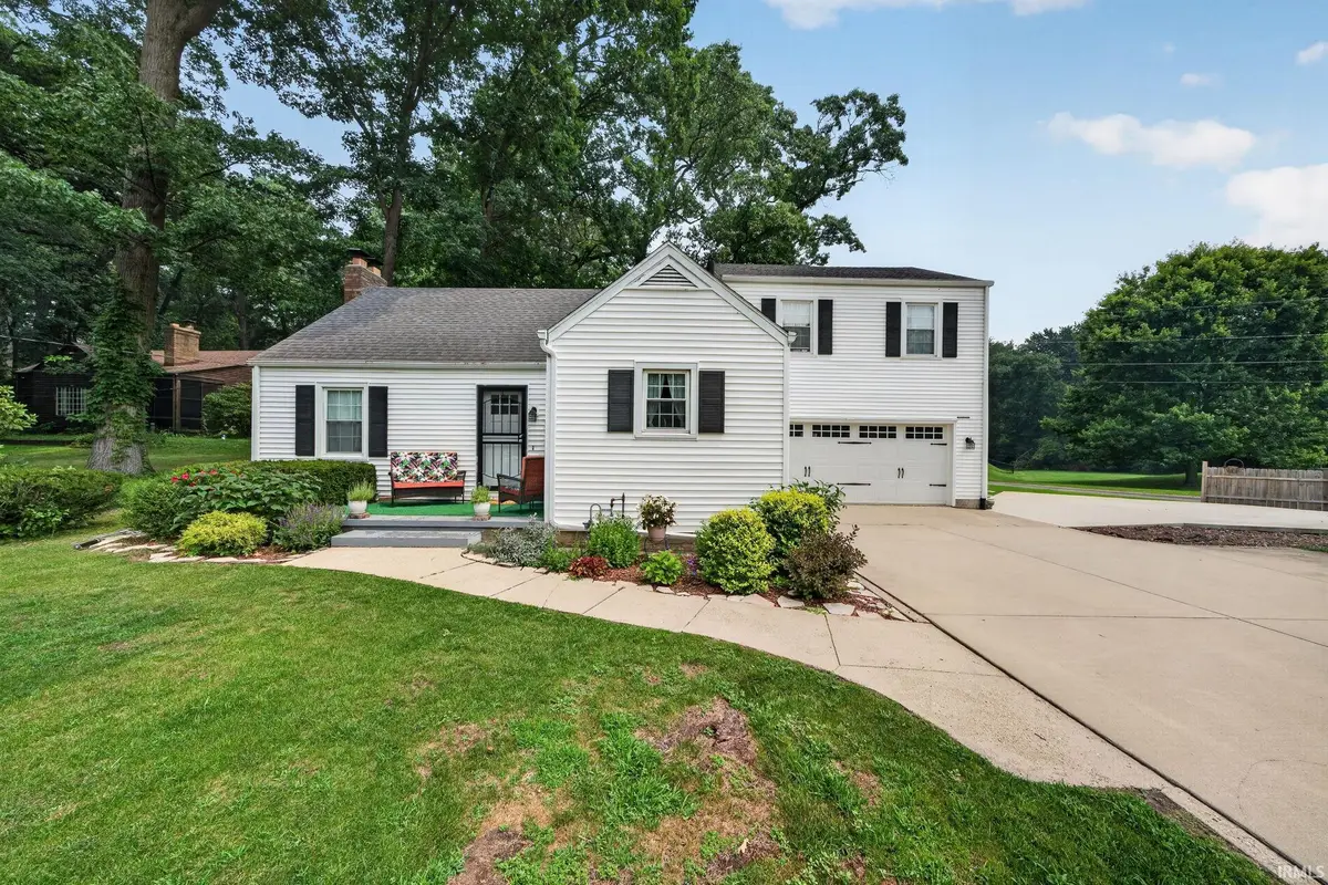 17835 Edgewood Walk, South Bend, IN 46635 - #1