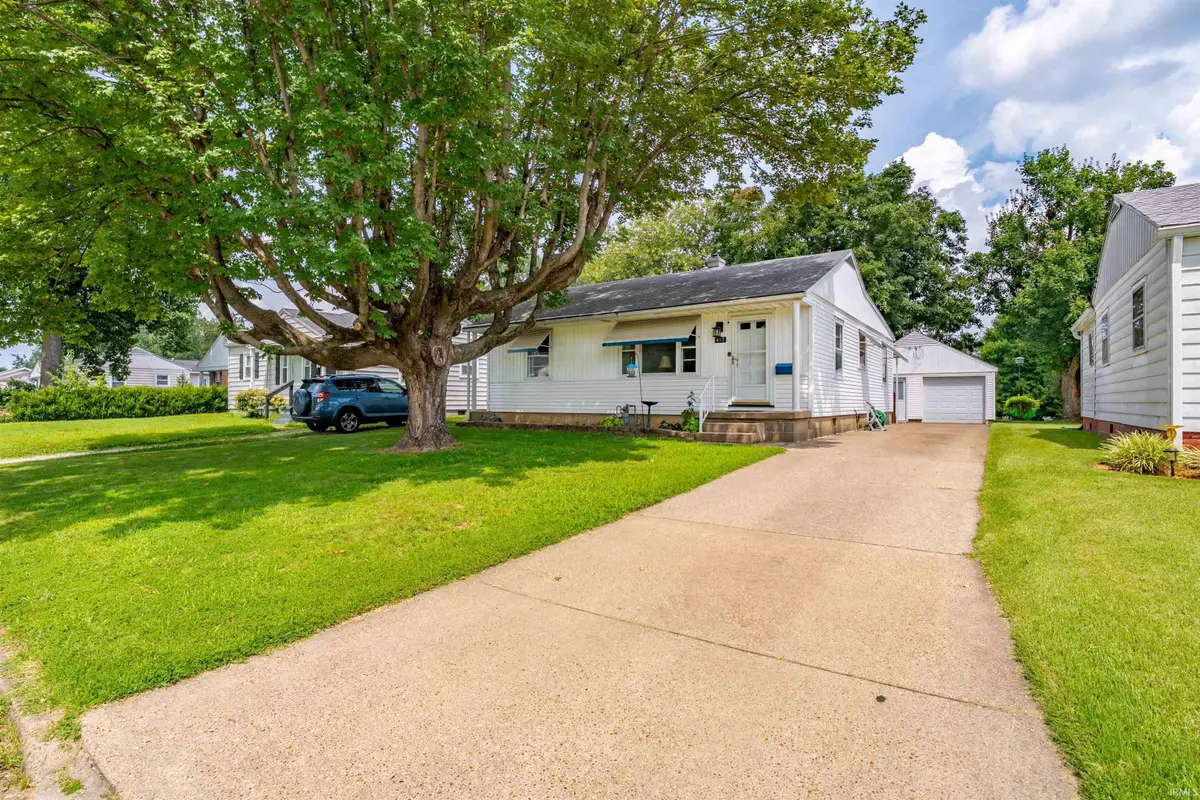 817 N Kelsey Avenue, Evansville, IN 47711 - #1