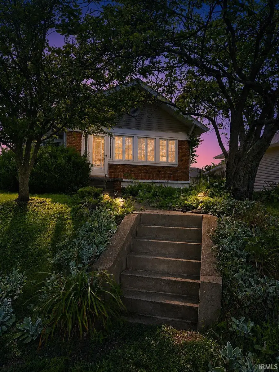 3915 Washington Avenue, Bedford, IN 47421 - #2