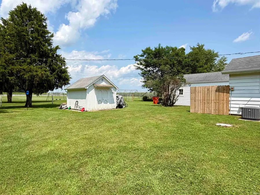 309 E Taylor Street, Swayzee, IN 46986 - #2