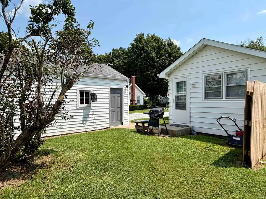 309 E Taylor Street, Swayzee, IN 46986 - #3