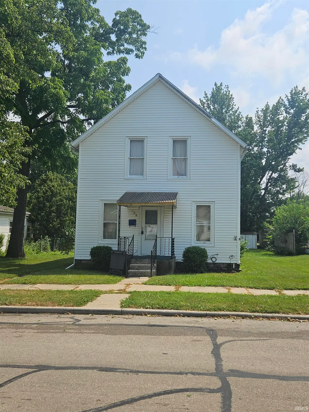 109 S 11th Street, Decatur, IN 46733 - #1