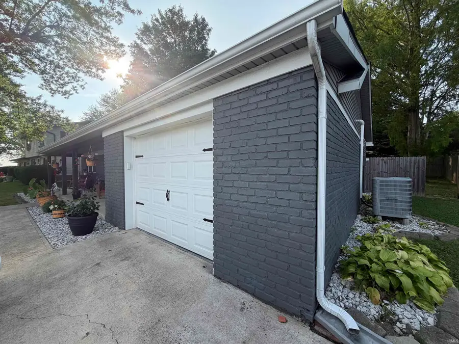 525 Circle Drive, Fairmount, IN 46928 - #3