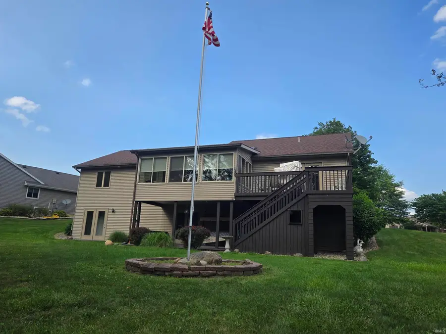 509 N Shore Court, Columbia City, IN 46725 - #2