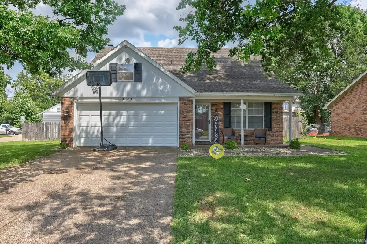 3229 Autumnwood Way, Evansville, IN 47715 - #1