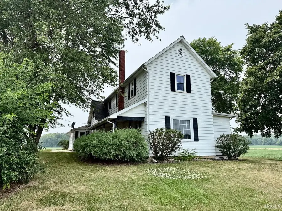 2086 S 300 E Road, Hartford City, IN 47348 - #2