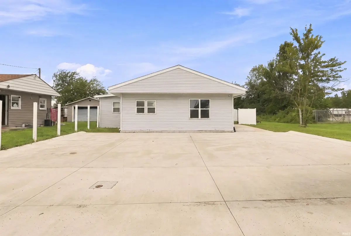 3109 Oxford Street, Fort Wayne, IN 46806 - #1