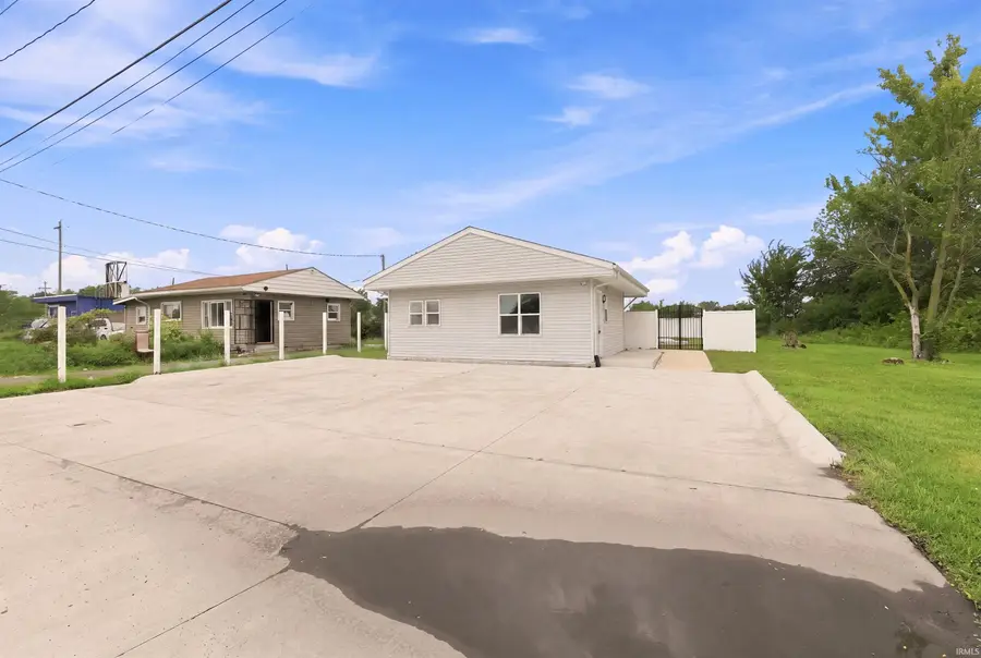 3109 Oxford Street, Fort Wayne, IN 46806 - #3