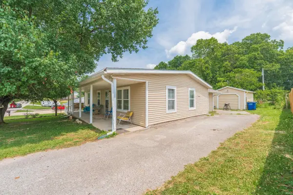1330 Hillcrest Road, Bedford, IN 47421