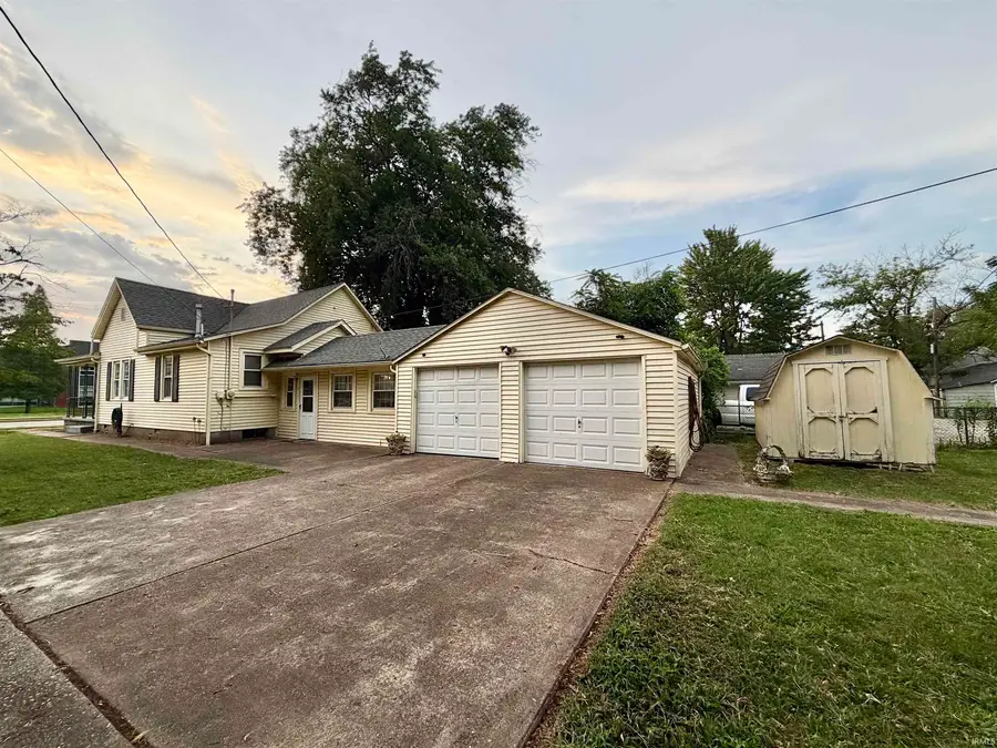 2213 N Fulton Avenue, Evansville, IN 47710 - #2