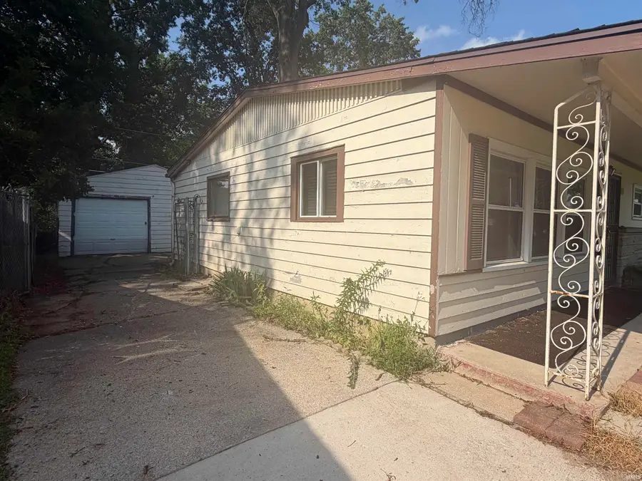 2619 Drexel Avenue, Fort Wayne, IN 46806 - #3