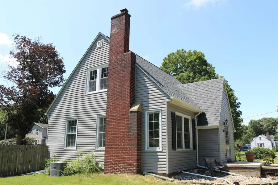 2803 Greenwood Avenue, Trail Creek, IN 46360 - #2