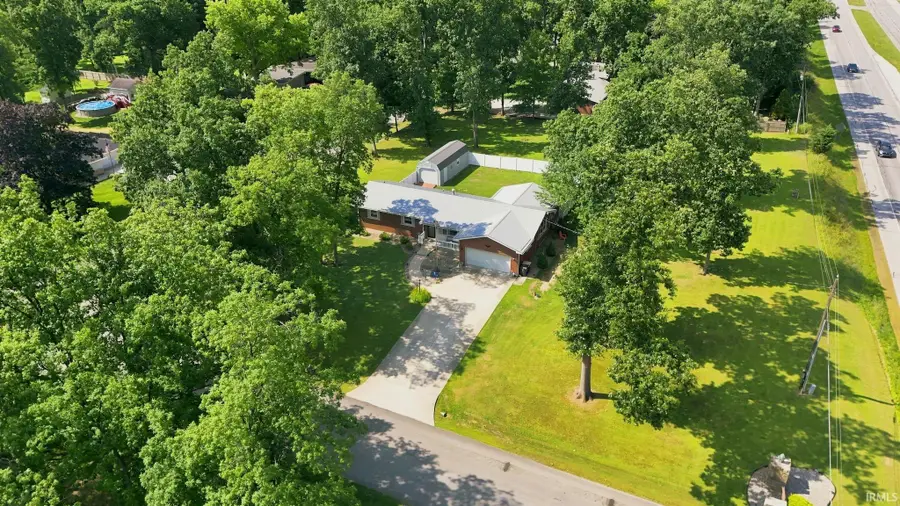 9504 Manor Woods Road, Fort Wayne, IN 46804 - #2