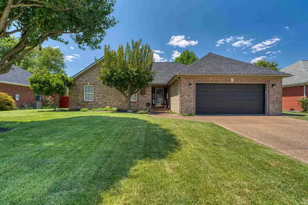 123 Alexandria Drive, Newburgh, IN 47630