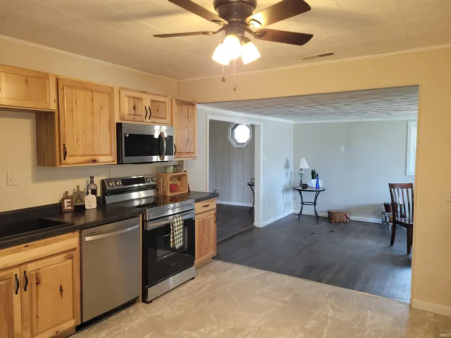 824 S 15th Street, Vincennes, IN 47591 - #3