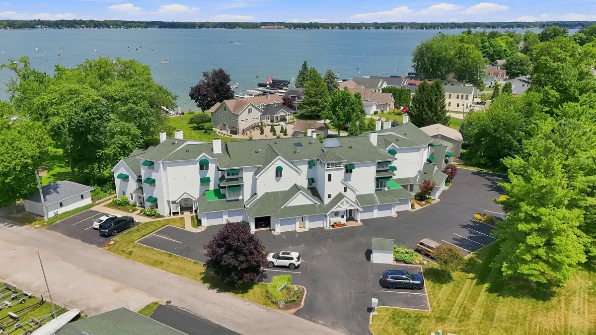 11520 N Lake View Trace #9, Syracuse, IN 46567 - #1