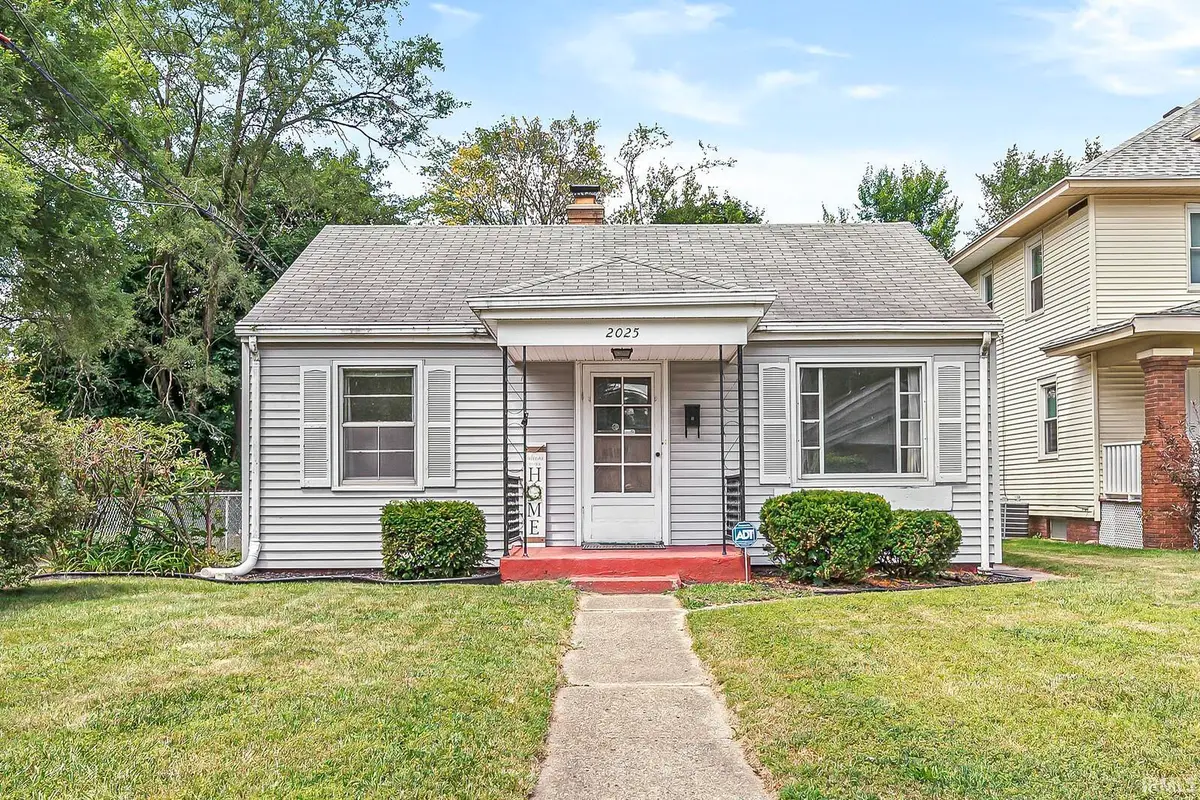 2025 Prairie Avenue, South Bend, IN 46613 - #1