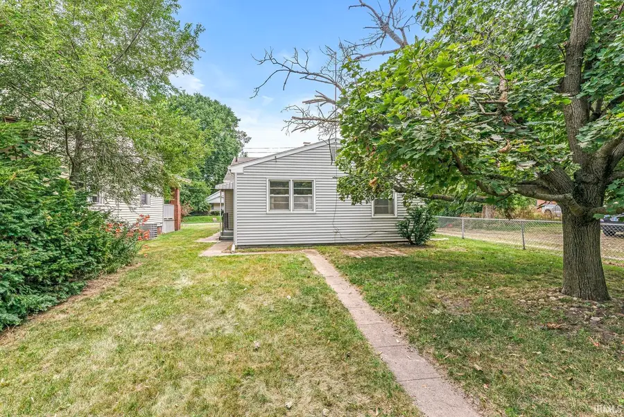 2025 Prairie Avenue, South Bend, IN 46613 - #3