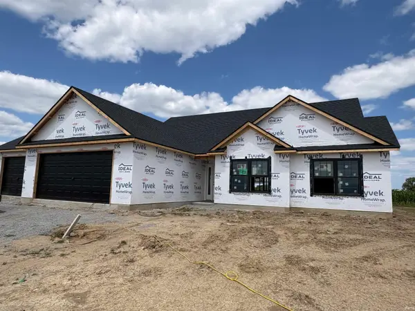 424 N Mcneal Circle, Ossian, IN 46777