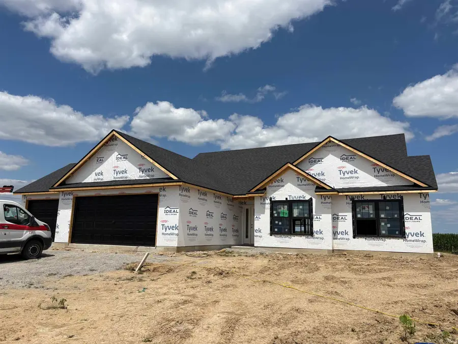 424 N Mcneal Circle, Ossian, IN 46777 - #2