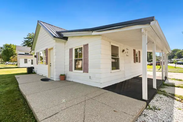 902 N 7th Street, Goshen, IN 46528
