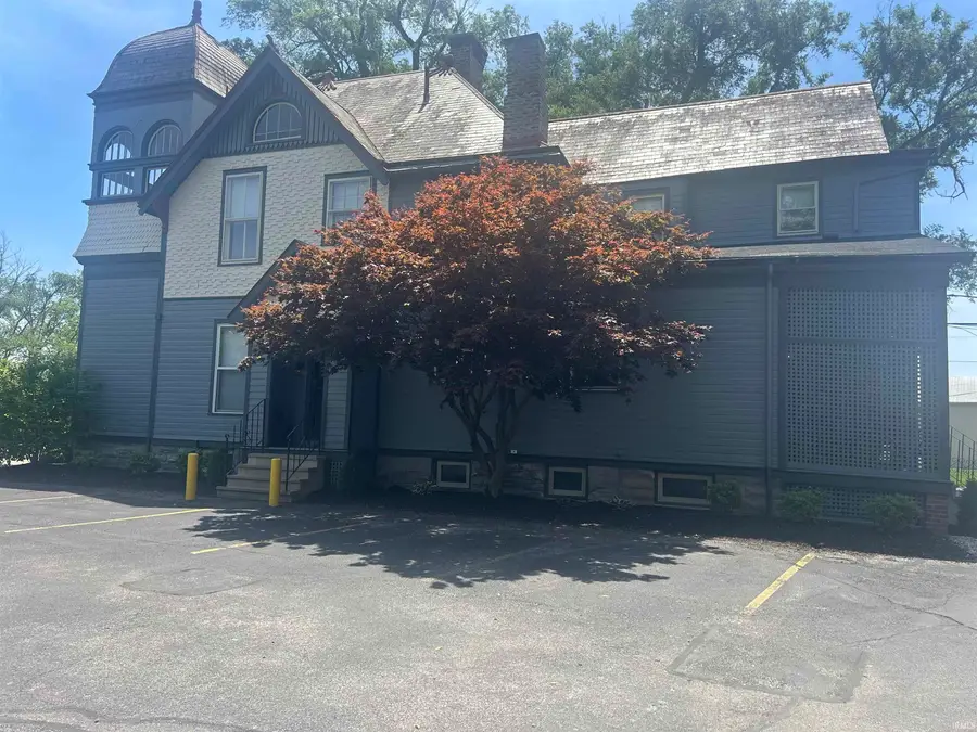 2417 Spy Run Avenue, Fort Wayne, IN 46805 - #2