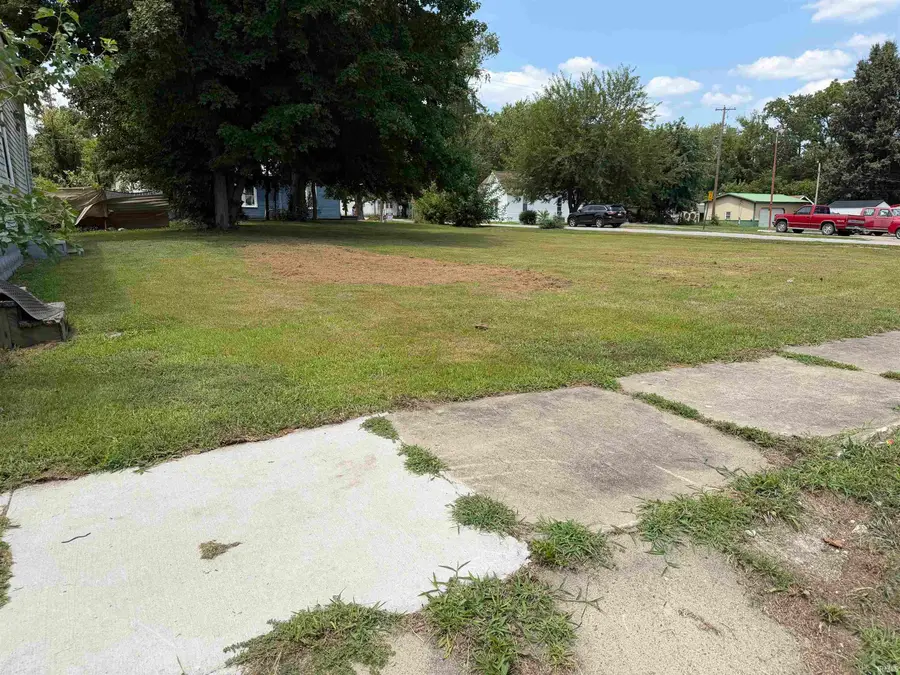 311 S Main Street, Oakland City, IN 47660 - #2
