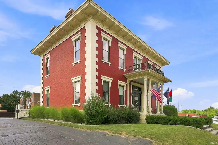 326 S Jefferson Street, Huntington, IN 46750 - #3