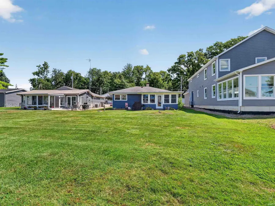 1913 Chapman Lake Drive, Warsaw, IN 46580 - #2