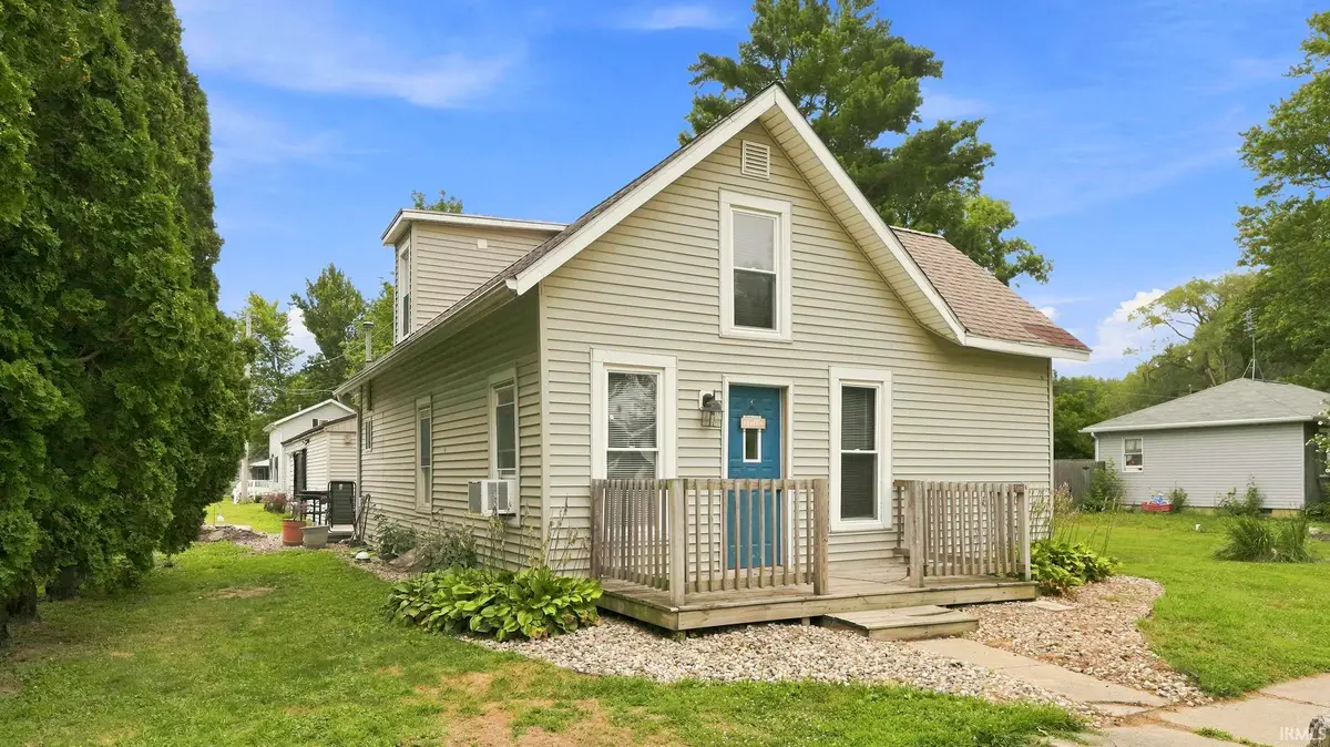 201 E Church Street, Pierceton, IN 46562 - #1