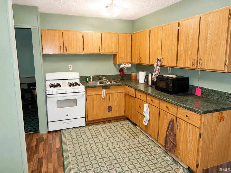855 N 1025 E, Knox, IN 46534 - #3