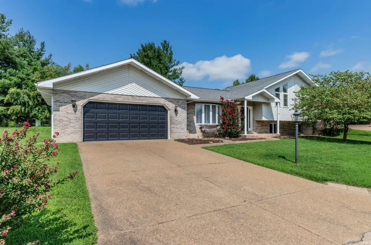 8330 Greendale Drive, Evansville, IN 47711 - #1