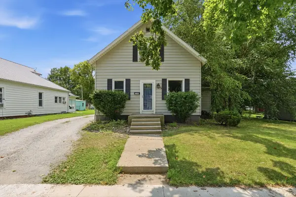 1104 E Ft Wayne Street, Warsaw, IN 46580