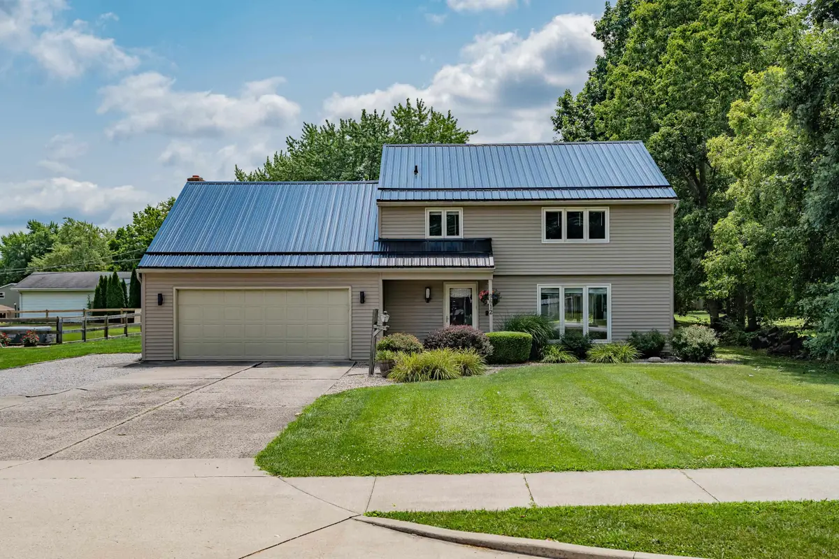 9612 Moeller Road, New Haven, IN 46774 - #1