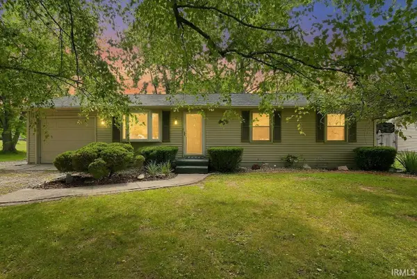 213 West St, Churubusco, IN 46723